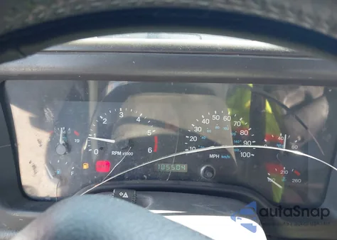 2000 Jeep Wrangler Sport from USA, damaged, VIN 1J4FA49S8YP775825